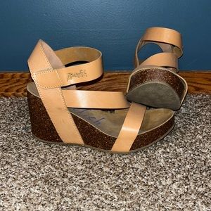 Blowfish 7.5 wedges. Hardly worn!